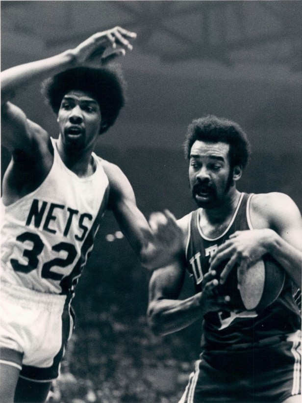 Willie_Wise_and_Julius_Erving